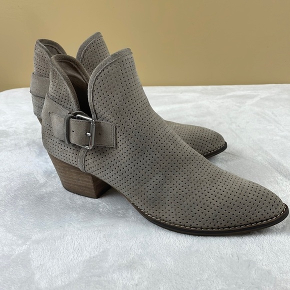 Dolce Vita Perforated Suede Leather Ankle Boots, Western Rodeo, Beige Size 9.5 - Picture 9 of 12